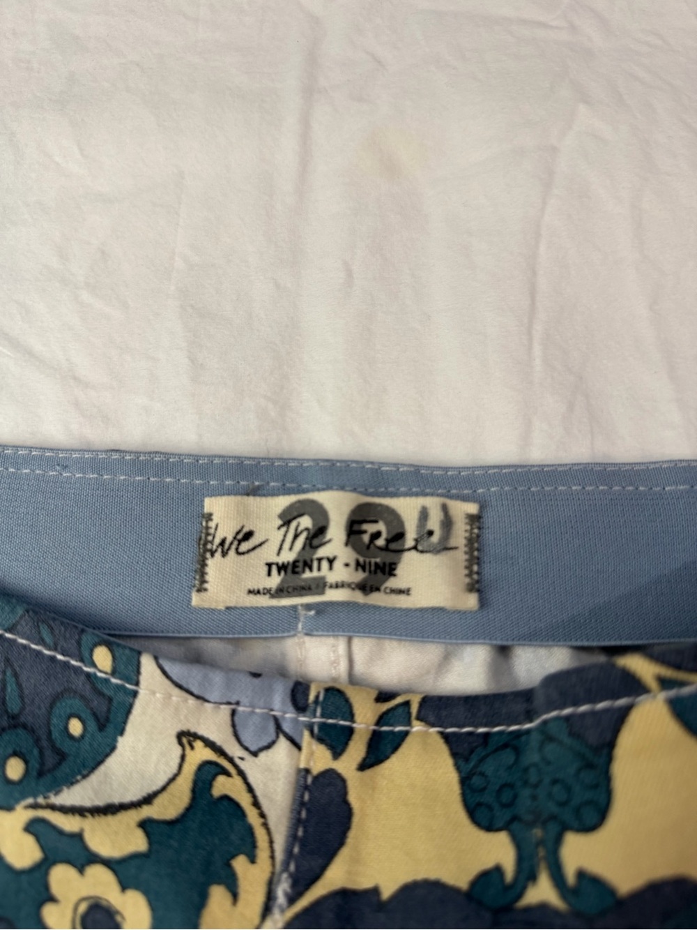 FREE PEOPLE WE THE FREE Penny Pull-On Printed Flare Jeans‎ Blue Teal Combo 29 - Picture 9 of 14